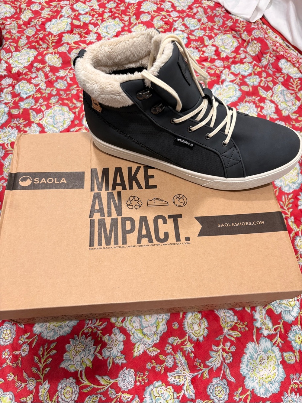 NIB Women Blue Waterproof High-Top Sneaker Boot